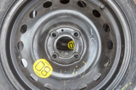 Nissan , Atsarginis ratas, R-15