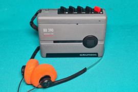 Grundig bb-390 beat boy  Ausinukai