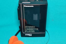 Panasonic Rq-J75  Ausinukai