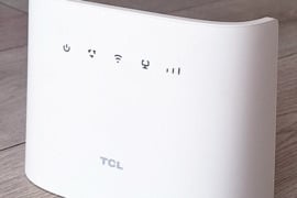 TCL HH63V1 4G+ LTE modemas su WiFi