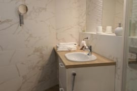 VONIOS BALDAI pagal užsakymą VONIOS SPINTELĖS