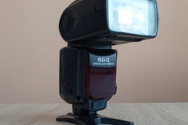 Blykstė Meike Mk910 Speedlight