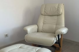 Reguliuojama kėdė