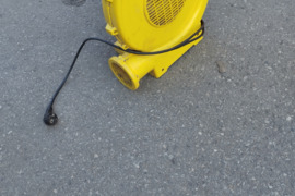 Turbina