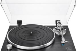 Audio-Technica AT-LPW30 patefonas mechaninis diržinis plokštelių grotuvas