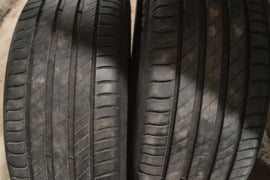 Michelin Primacy 4; Bridgestone Turanza 005