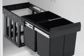 Ištraukiama virtuvės spintelės šiukšliadėžė.36l. dydis 48x34.3x35.1 pirkta VidaXL  Kaina 45 Šiauliai