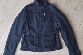 Tommy Hilfiger moteriška striukė M dydis