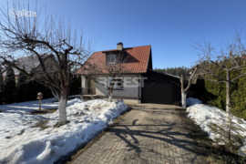 Namas Šiaulių r. sav., Pašvinės