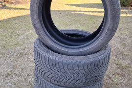 BRIDGESTONE BLIZZAK LM005 235/45 R18, 4 vnt.