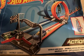 Hot wheels double loop dash