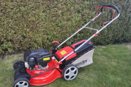 Benzininė vejapjovė HECHT 546 su „Loncin OHV“ 4 taktų varikliu
