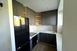 Renovuojamame name, Klaipėdoje, centrinėje miesto dalyje, šalia senamiesčio parduodamas naujai įreng