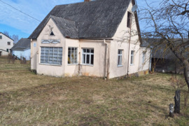 Namas Ukmergės r. sav., Taujėnai