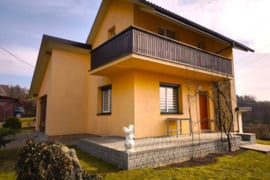 Parduodamas namas šalia Šiekščio ežero  ir pušyno Paežerės g., Ignalinoje