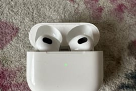 Airpods (3 gen.) - SU DEFEKTU  Ausinės