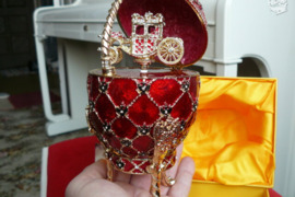 ,,FABERGE