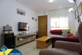 Apartamentas su terasa, Alicante provincijoje, Torrevieja mieste. 2 kambariai | 56 m² | 500 metrų ik