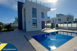 Vila su privačiu baseinu, Alicante provincijoje, Torrevieja mieste, Los Balcones rajone. 4 kambariai