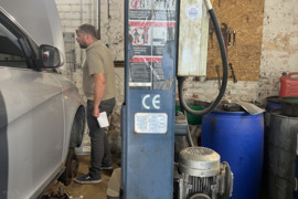 Autoserviso iranga