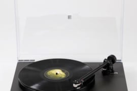 Rega Planar 1 PLUS patefonas