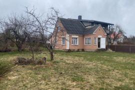 PARDUODAMA NAMO DALIS SALININKUOSE, MELIORATORIŲ G. 46, VILNIUJE.
