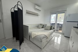 Renovuota studija su bendru baseinu, Alicante provincijoje, Rojales, Ciudad Quesada mieste. 1 kambar