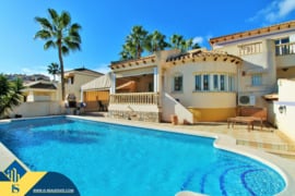 Vila su privačiu baseinu, Alicante provincijoje, Orihuela Costa mieste. 4 kambariai | 147 m² | 3 kil
