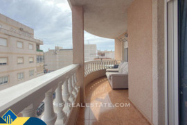 Apartamentas su terasa, Alicante provincijoje, Torrevieja mieste. 3 kambariai | 65 m² | 800 metrų ik