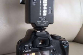 Mazai naudotas Canon ES ėį0D be eboektyvo 100e