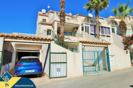 Namas su bendru baseinu, Alicante provincijoje, Orihuela Costa mieste. 4 kambariai | 125 m² | 3 kilo