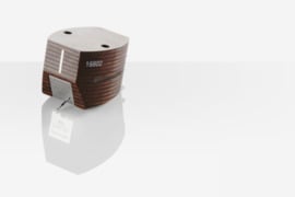 Clearaudio Jubilee MM – aukščiausios klasės MM (Moving Magnet) kartridžas