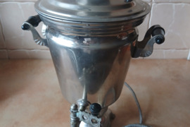 Vintažinis elektrinis virdulys (samovaras)