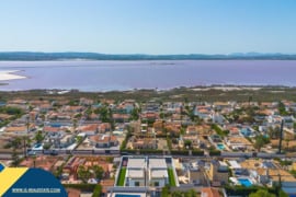 Vila su privačiu baseinu, Alicante provincijoje, Torrevieja mieste, Los Balcones rajone. 4 kambariai