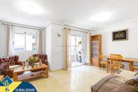 Apartamentas su terasa, Alicante provincijoje, Torrevieja mieste. 3 kambariai | 81 m² | 1.2 kilometr