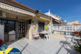 Bungalas su terasa, Alicante provincijoje, Torrevieja mieste, Torreta rajone. 4 kambariai | 52 m² | 