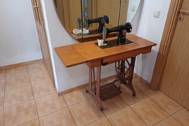 Senovinė siuvimo mašina 15 eur