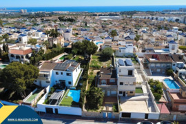 Vila su privačiu baseinu, Alicante provincijoje, Torrevieja mieste, Los Balcones rajone. 3 kambariai