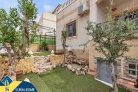 Bungalas su terasa, Alicante provincijoje, Orihuela Costa mieste. 4 kambariai | 71 m² | 3.7 kilometr