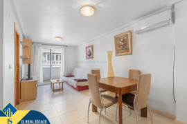 Apartamentas su terasa, Alicante provincijoje, Torrevieja mieste. 3 kambariai | 64 m² | 800 metrų ik