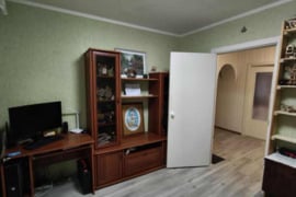 Parduodamas arba keičiamas  4-ių kambarių butas Sedulinos al. Visagine