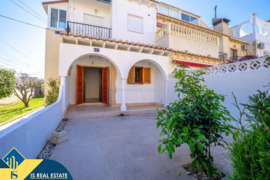Bungalas su bendru baseinu, Alicante provincijoje, Torrevieja mieste, El Chaparral rajone. 2 kambari