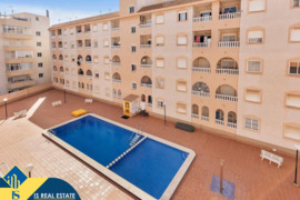 Apartamentas su bendru baseinu, Alicante provincijoje, Torrevieja mieste. 3 kambariai | 62 m² | 600 