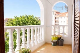 Apartamentas su bendru baseinu, Alicante provincijoje, Torrevieja mieste. 3 kambariai | 65 m² | 800 