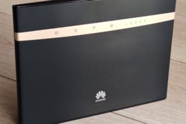 4G+ LTE modemas Huawei B525s-23a su WiFi