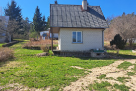 Mūrinis sodo namas su komunikacijomis  SB 