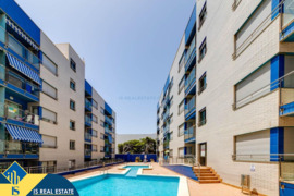 Apartamentas su bendru baseinu, Alicante provincijoje, Torrevieja mieste, Playa de los Locos rajone.