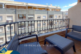 Apartamentas su terasa, Alicante provincijoje, Torrevieja mieste, Playa del Cura rajone. 3 kambariai