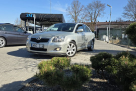 Parduodu toyota avensis 2.0 benzinas ,dujos, 2007m .