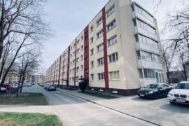Parduodamas 1 kambario butas renovuotame name, Mažeikiuose
